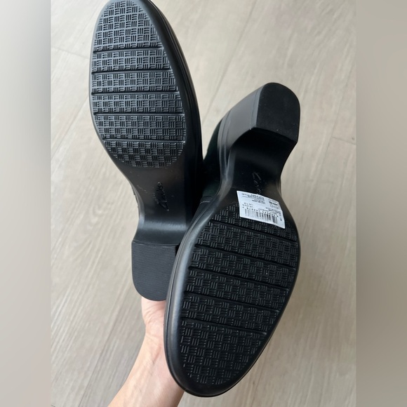 Clarks Emily lowboot 7 Elegant Black Ankle Boots - Picture 3 of 6